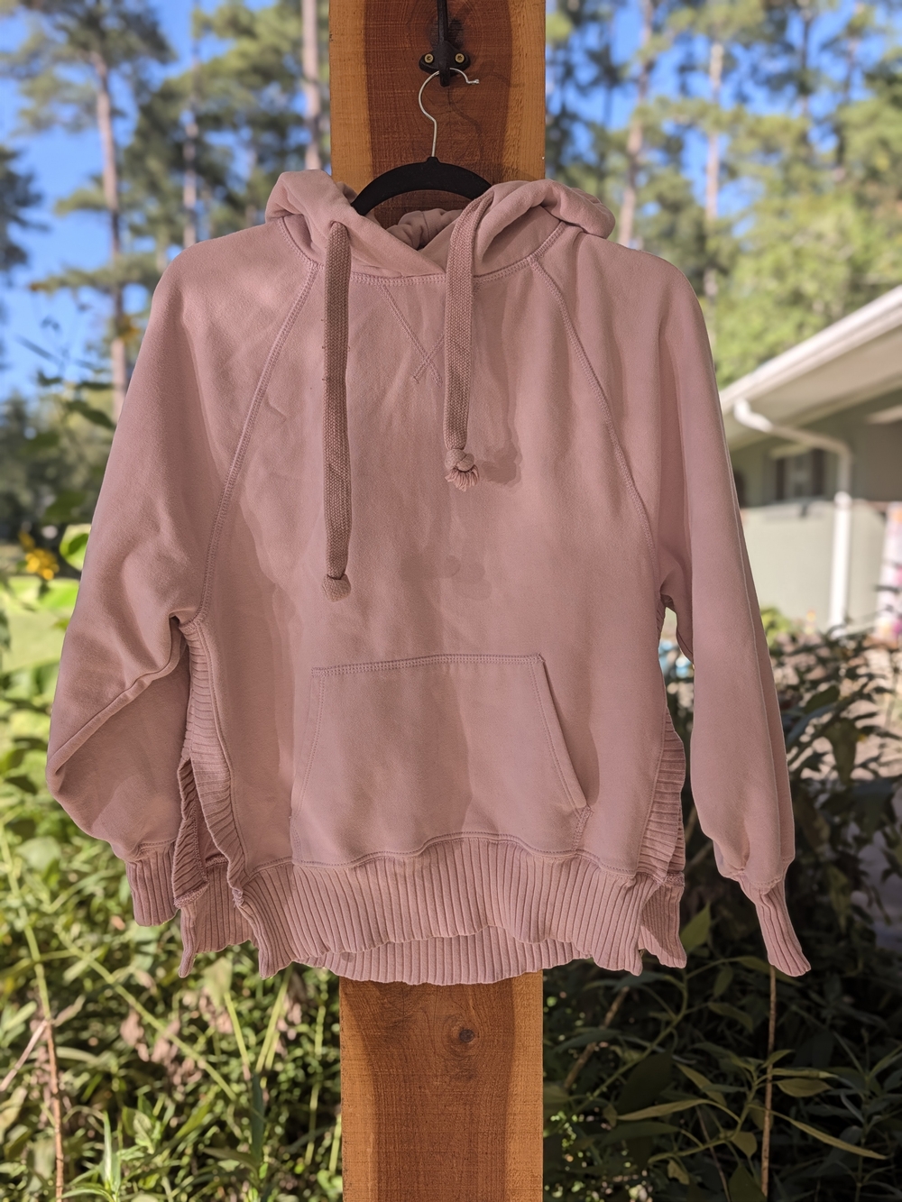 American Eagle Outfitters Dusty Pink Hooded Pullover Sweatshirt